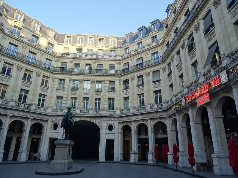 Paris place Edouard VII